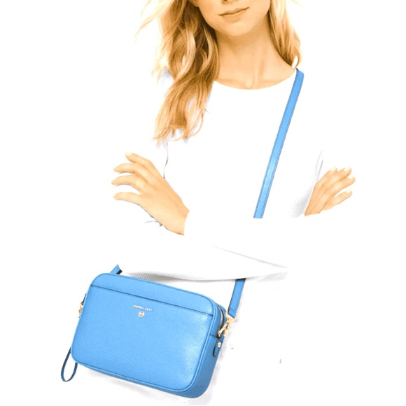 Michael Kors NWOT Jet Set Charm Large East West Camera Crossbody Bag - Picture 3 of 11